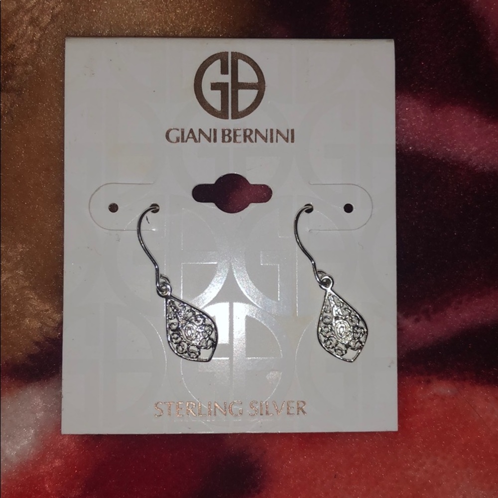 Sterilizing silver earrings
